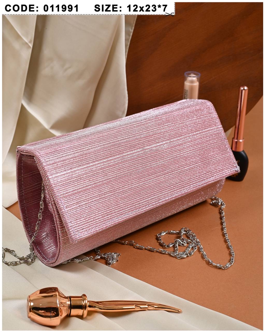 /public/uploads/photos/shares/Suzy bags/IMG_3343.jpeg